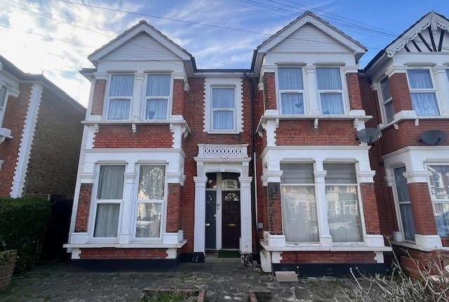 Seymour Gardens, Ilford 1 bed maisonette for sale