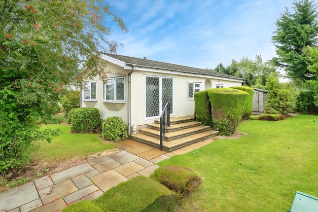 2 bedroom detached house for sale