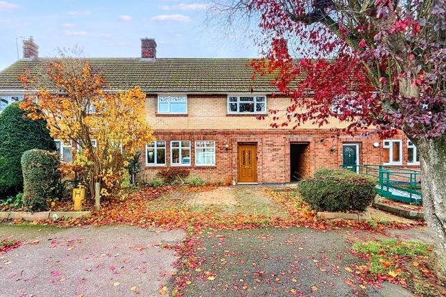 8 Salcey Avenue, Hartwell, NN7 2HQ 3 bed terraced house for sale