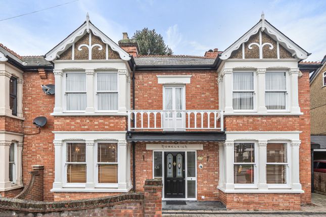 4 bedroom semi-detached house for sale