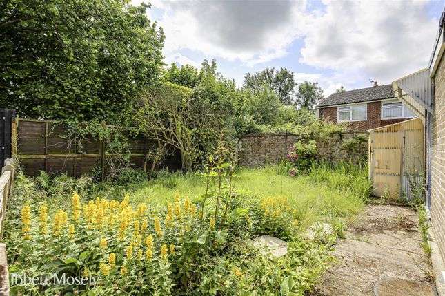 Acer Road, Biggin Hill TN16 2 bed maisonette for sale