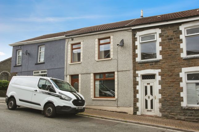3 bed terraced house
