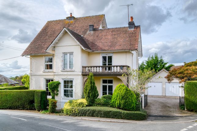 Stone Drive, Colwall, WR13 5 bed detached house for sale