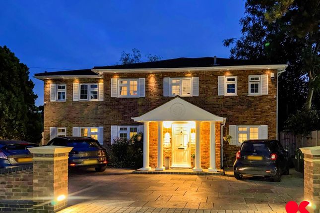 Herbert Road, Hornchurch RM11 5 bed detached house for sale