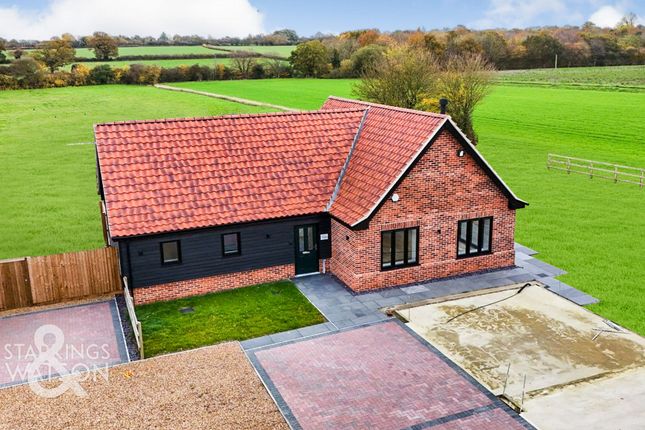 Mitchells Yard, Mill Road... 4 bed chalet for sale