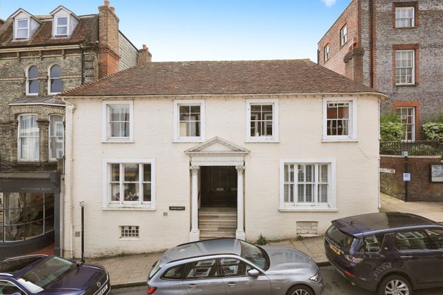 1 bedroom ground floor flat for sale