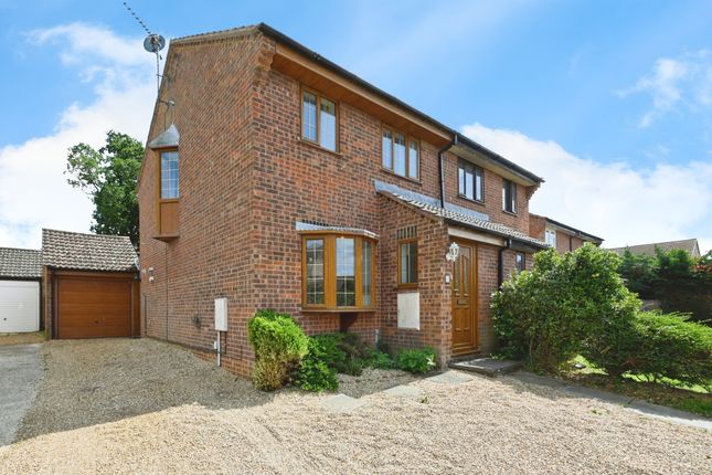 2 bedroom semi-detached house for sale