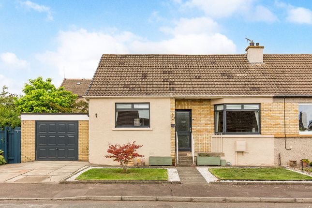 2 bedroom semi-detached bungalow for sale
