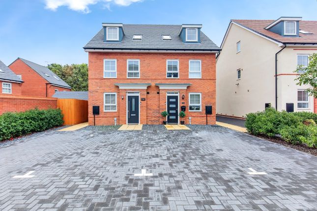 4 bedroom semi-detached house for sale