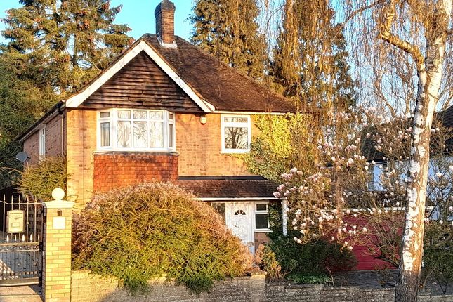 Chipstead Way, Banstead, Surrey, SM7 4 bed detached house for sale