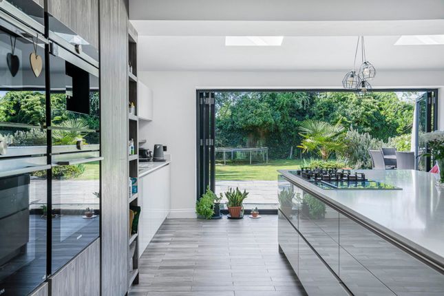 Old London Road, Milton Common, OX9 4 bed detached house for sale