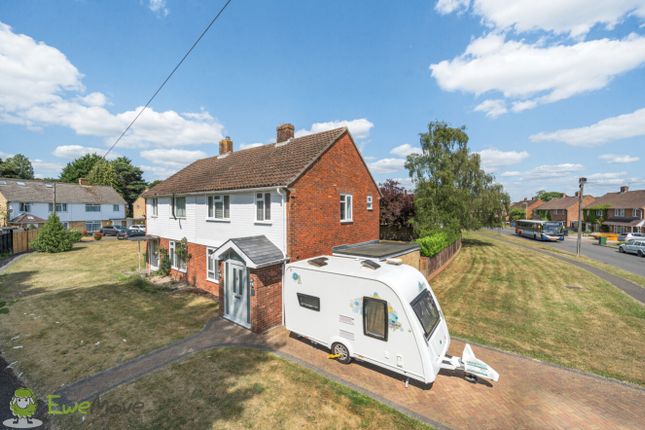Huntsmoor Road, Tadley RG26 3 bed semi