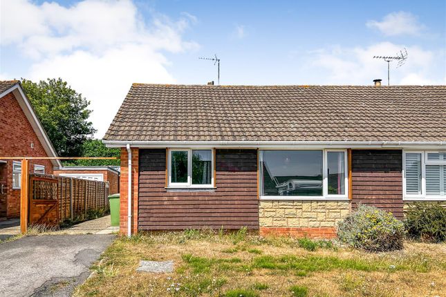 3 bedroom semi-detached bungalow for sale