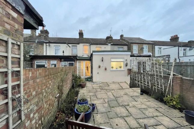 Abbotts Road, Southall 3 bed terraced house for sale