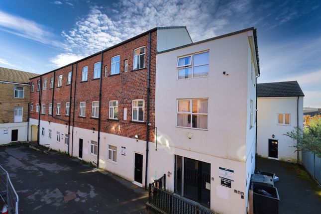 Whingate, Leeds, West Yorkshire, LS12 2 bed duplex for sale