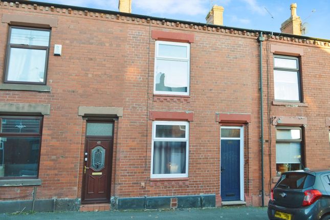 County Street, Oldham 2 bed terraced house for sale