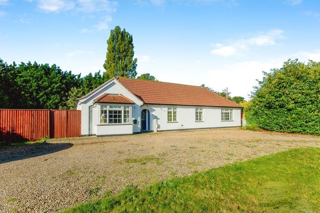 4 bedroom detached bungalow for sale