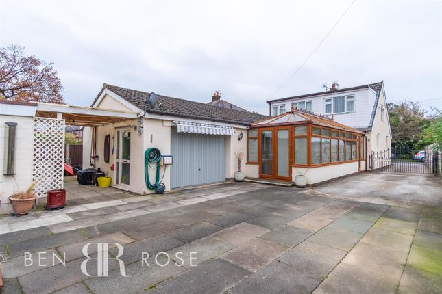 Earnshaw Drive, Leyland 3 bed detached bungalow for sale