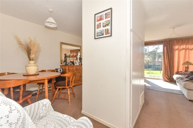 3 bed end terrace house
