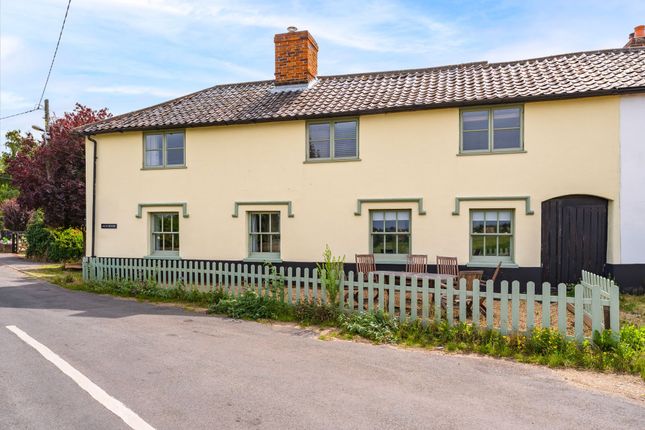 Hunts Corner, Norwich NR16 5 bed detached house for sale