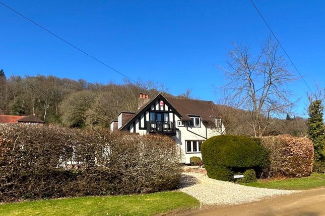 Kingsley Green, Haslemere, GU27 4 bed detached house for sale