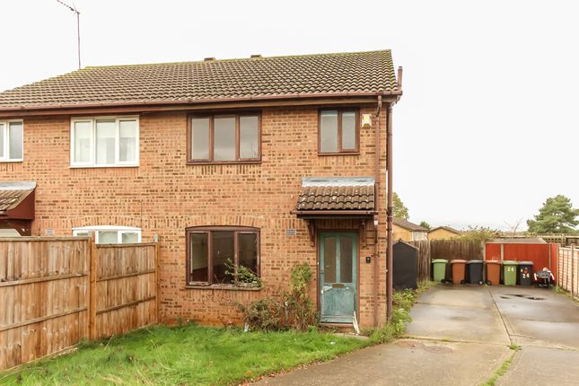 Heron Close, Wellingborough NN8 3 bed semi