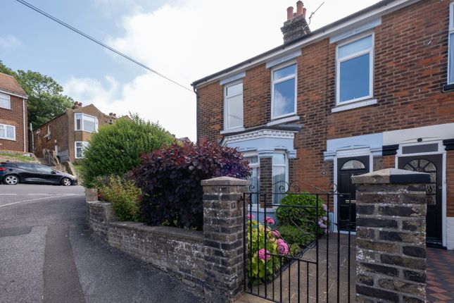 Minerva Avenue, Dover, Kent, CT16 4 bed end of terrace house for sale