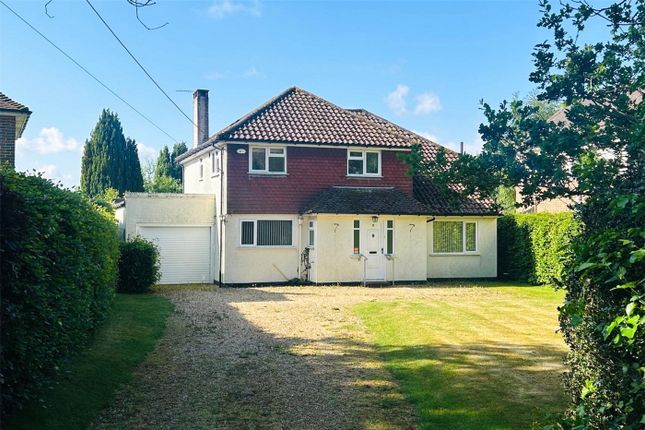 Bell Hill Ridge, Petersfield... 4 bed detached house for sale