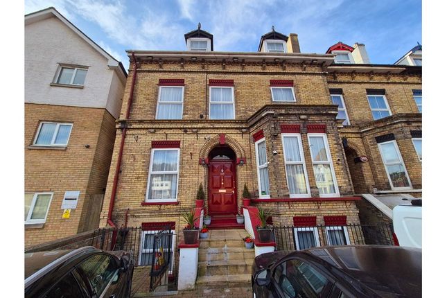 Folkestone Road, Dover CT17 9 bed end of terrace house for sale