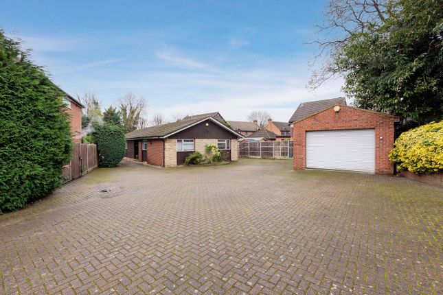 Appletree Lane, Langley SL3 4 bed detached bungalow for sale