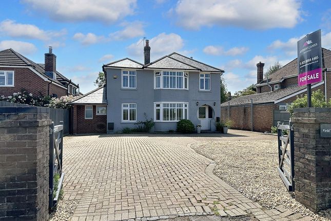 Blackfield Road, Fawley, SO45 5 bed detached house for sale
