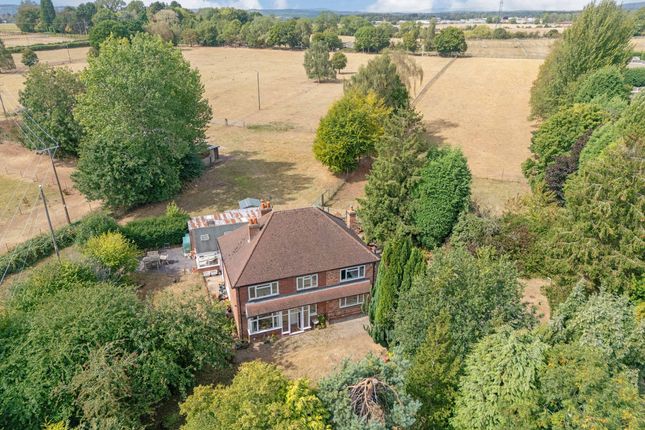 Worcester Road Low Hill... 5 bed detached house for sale