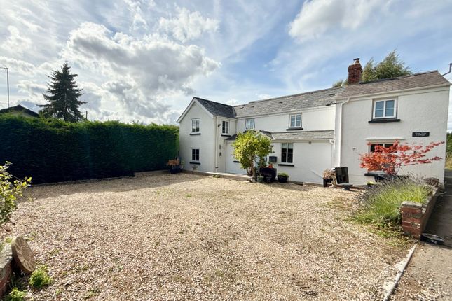3 bed detached house