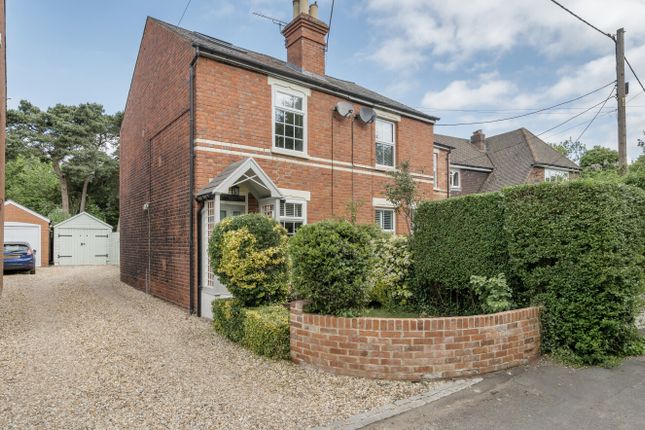 Coronation Cottages, Hurst RG10 2 bed semi