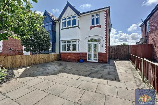 Larkfield Lane, Southport PR9 3 bed semi