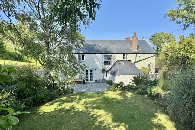 Tredannick Farmhouse, Sladesbridge, PL27 4 bed detached house for sale