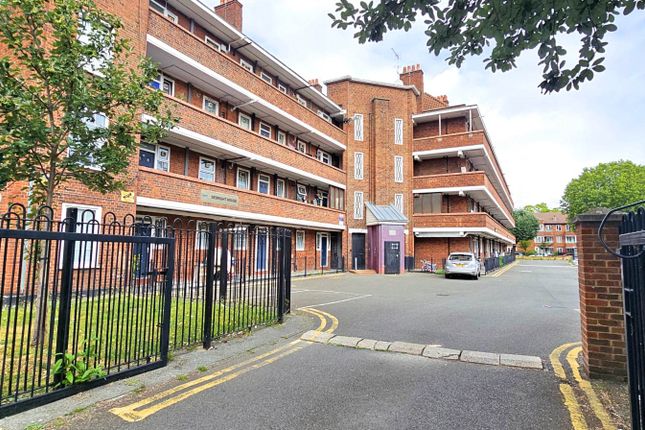 Sebright House, Coate Street, London, E2 3 bed flat for sale