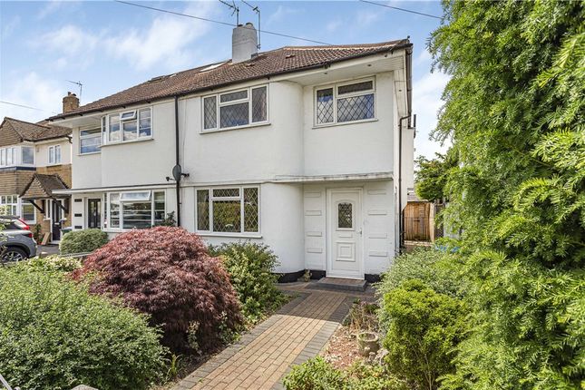 Cranbrook Drive, Twickenham, TW2 3 bed semi