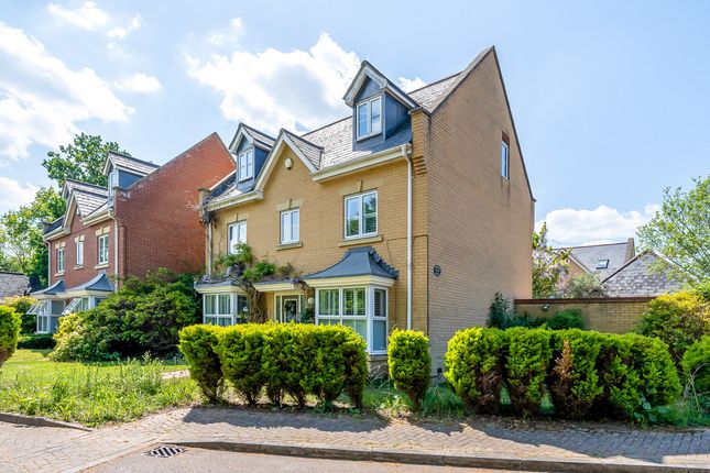 Coopers Drive, Dartford, DA2 5 bed detached house for sale