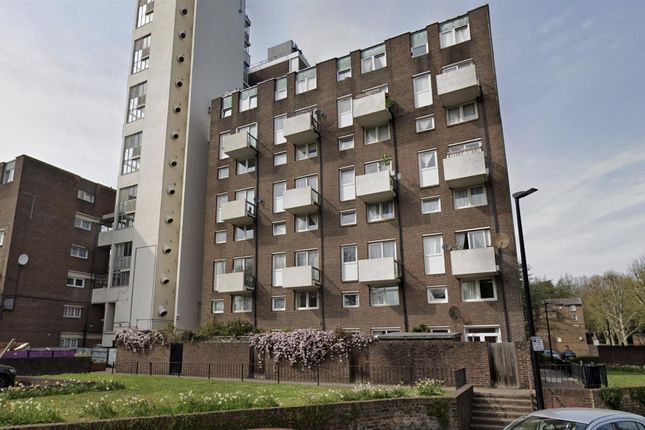 3 bedroom flat for sale