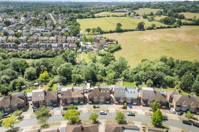 Michleham Down, Woodside Park... 4 bed house for sale