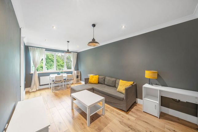 Burke Close, London SW15 1 bed flat for sale