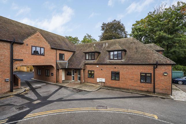 High Street, Wallingford, OX10 1 bed apartment for sale