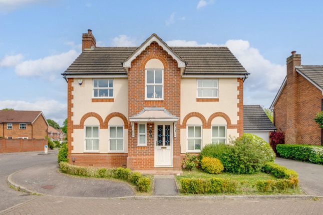 Richmond Close, Amersham... 4 bed detached house for sale