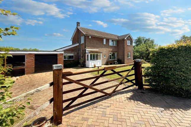 Castle Lane Woolscott Warwickshire... 3 bed detached house for sale