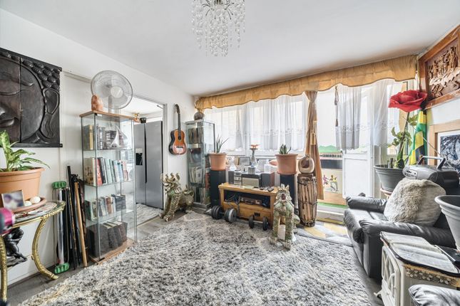 Cooks Road, Walworth, London 1 bed apartment for sale