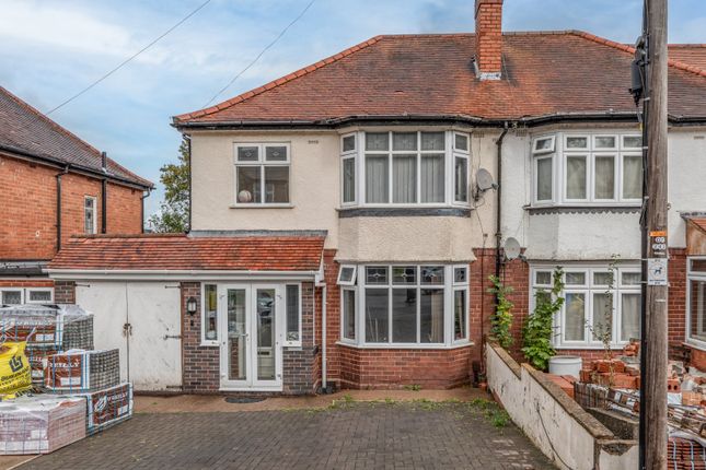 Abbey Road, Enfield, Redditch, B97 5 bed semi