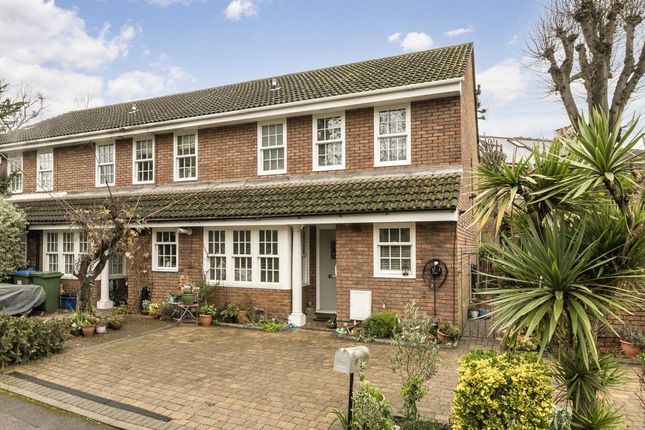 Spring Grove, Hampton TW12 3 bed house for sale