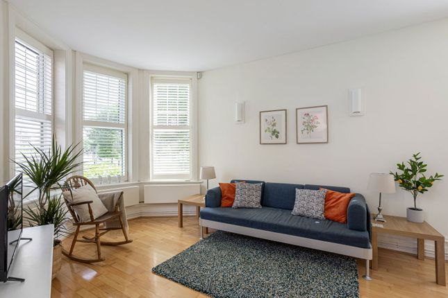 Scarcroft Hill, York YO24 2 bed flat for sale