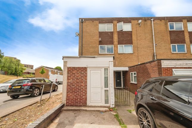 4 bedroom end of terrace house for sale